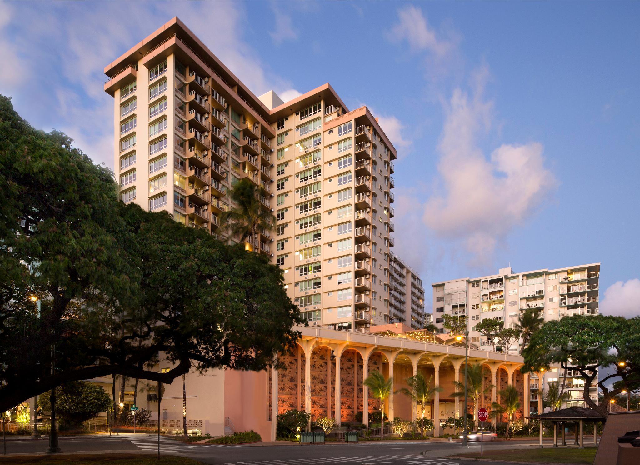 Queen Kapiolani Hotel Honolulu Exterior photo